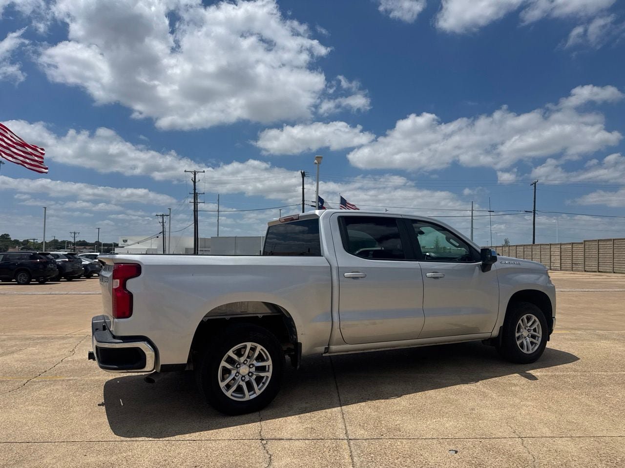 Used 2022 Chevrolet Silverado 1500 LT AWD/4WD image 23