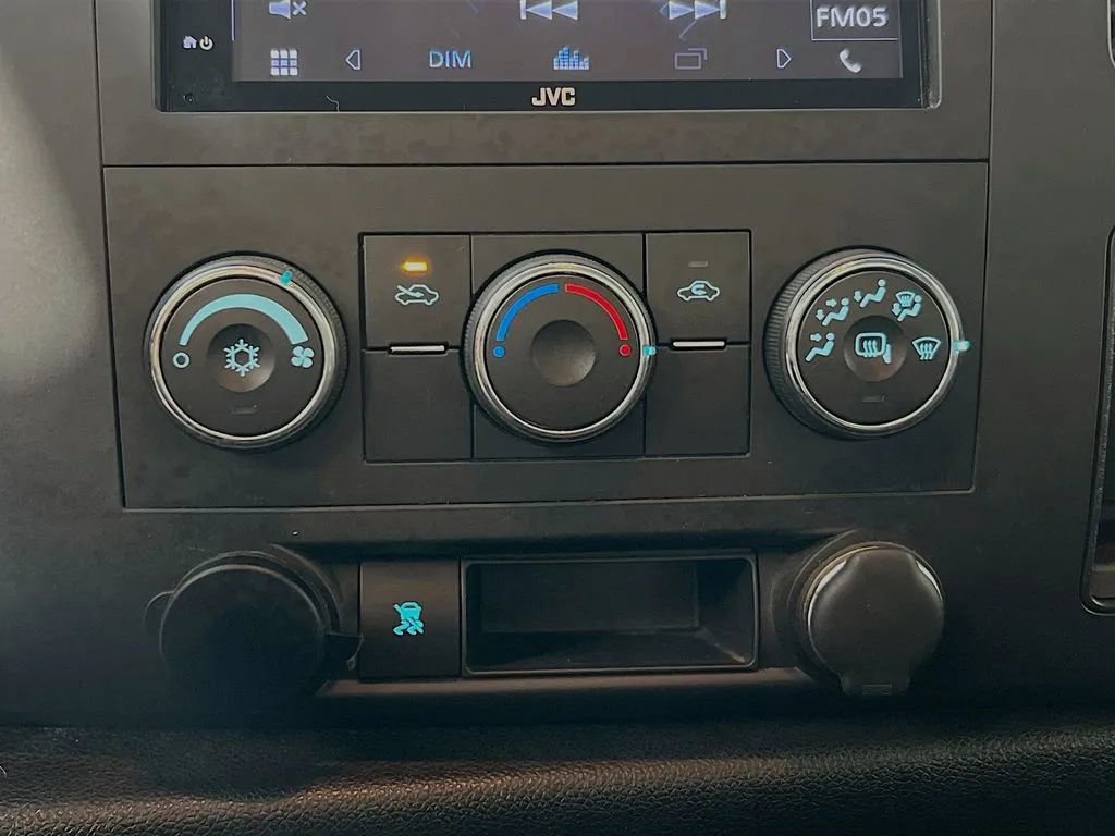 Used 2010 Chevrolet Silverado 1500 LT image 15