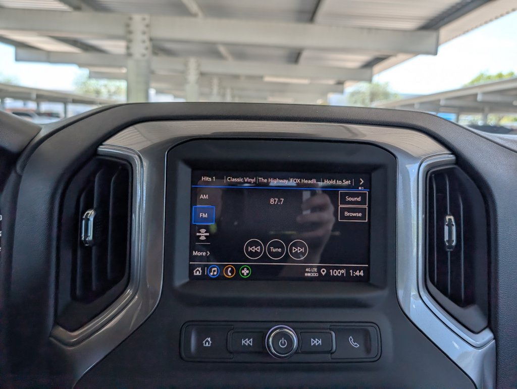 New 2026 Chevrolet Silverado 1500 Custom w/ LPO, Dark Essentials Package RWD image 17