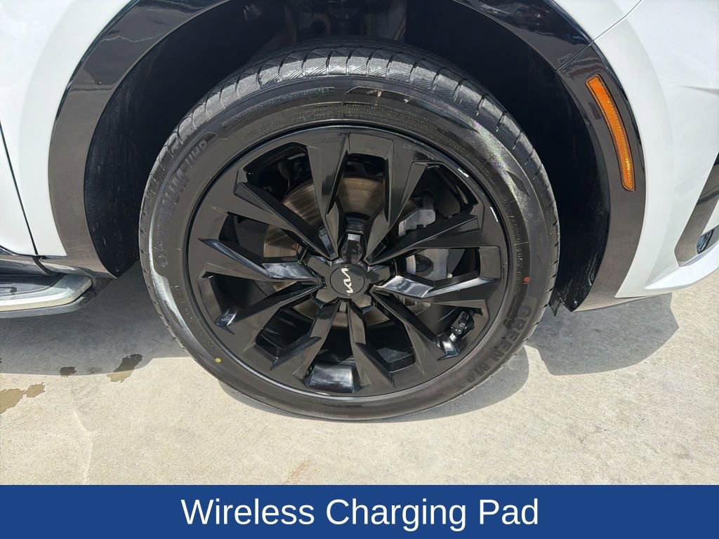 Used 2023 Kia Sorento SX image 12