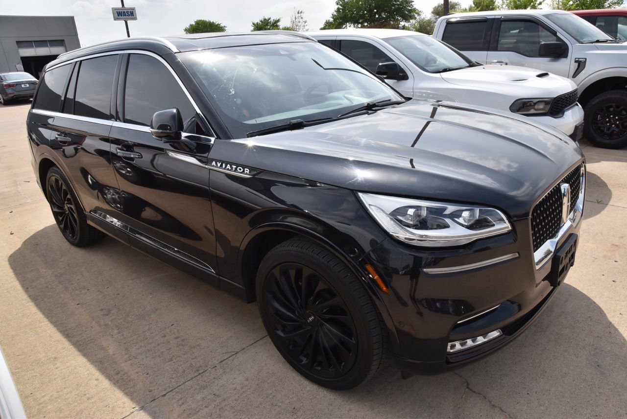 Used 2022 Lincoln Aviator Reserve w/ Equipment Group 201A image 4