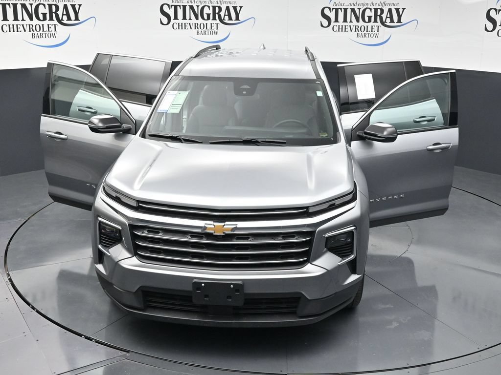 Used 2026 Chevrolet Traverse LT FWD image 37