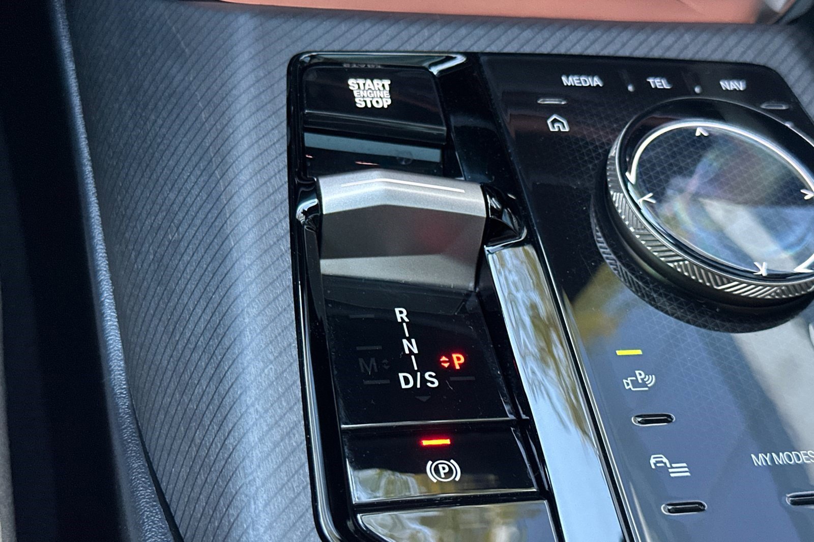 Used 2025 BMW X3 xDrive30i w/ Premium Package image 28