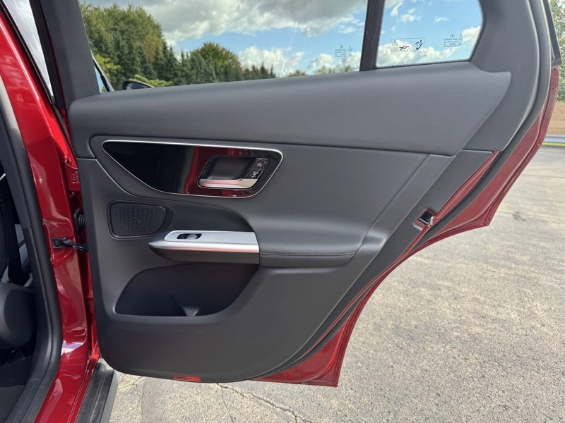 Used 2025 Mercedes-Benz GLC 350e 4MATIC image 49