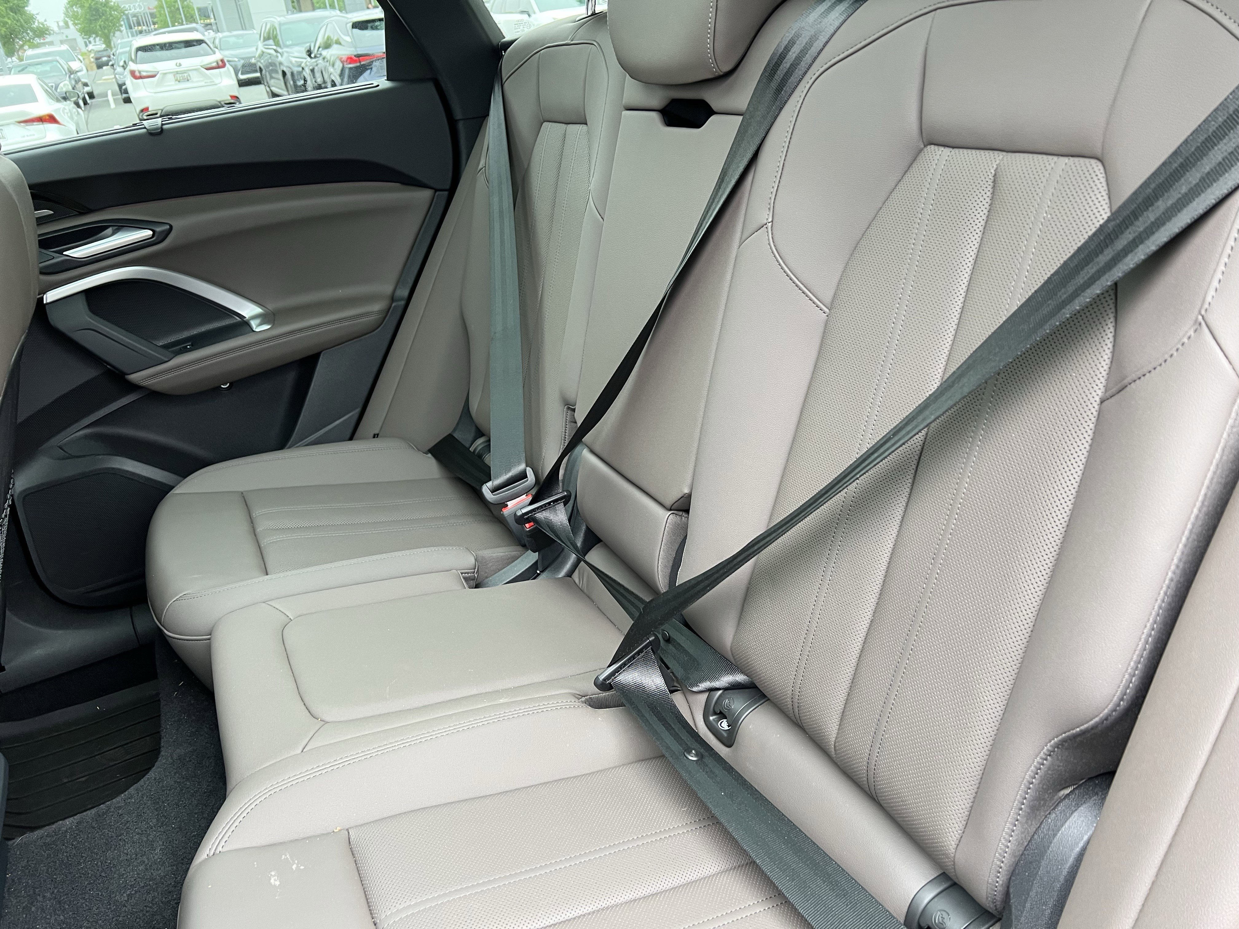 Used 2025 Audi Q5 Premium Plus w/ Premium Plus AWD/4WD image 33