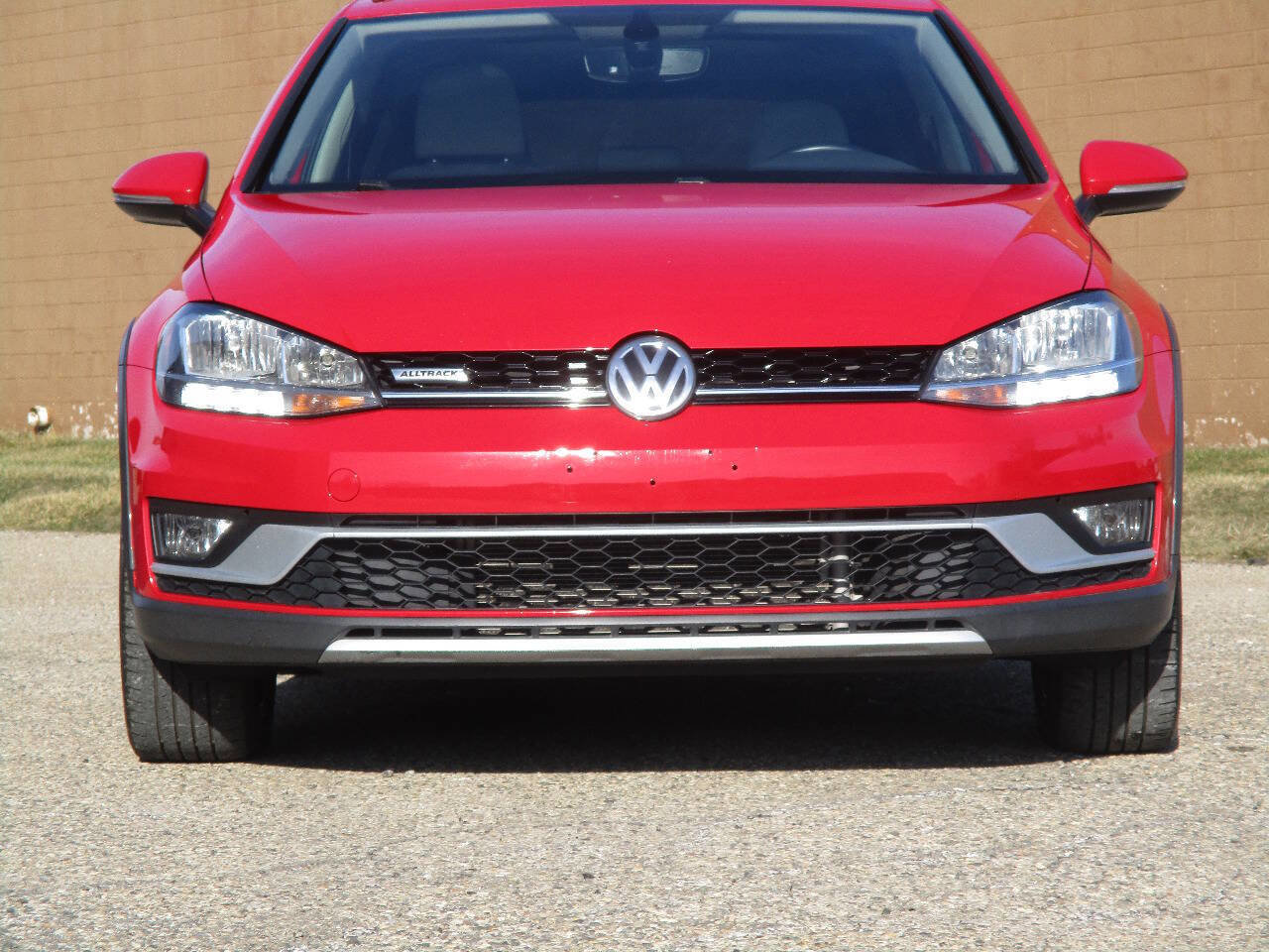 Used 2018 Volkswagen Golf Alltrack SE image 65