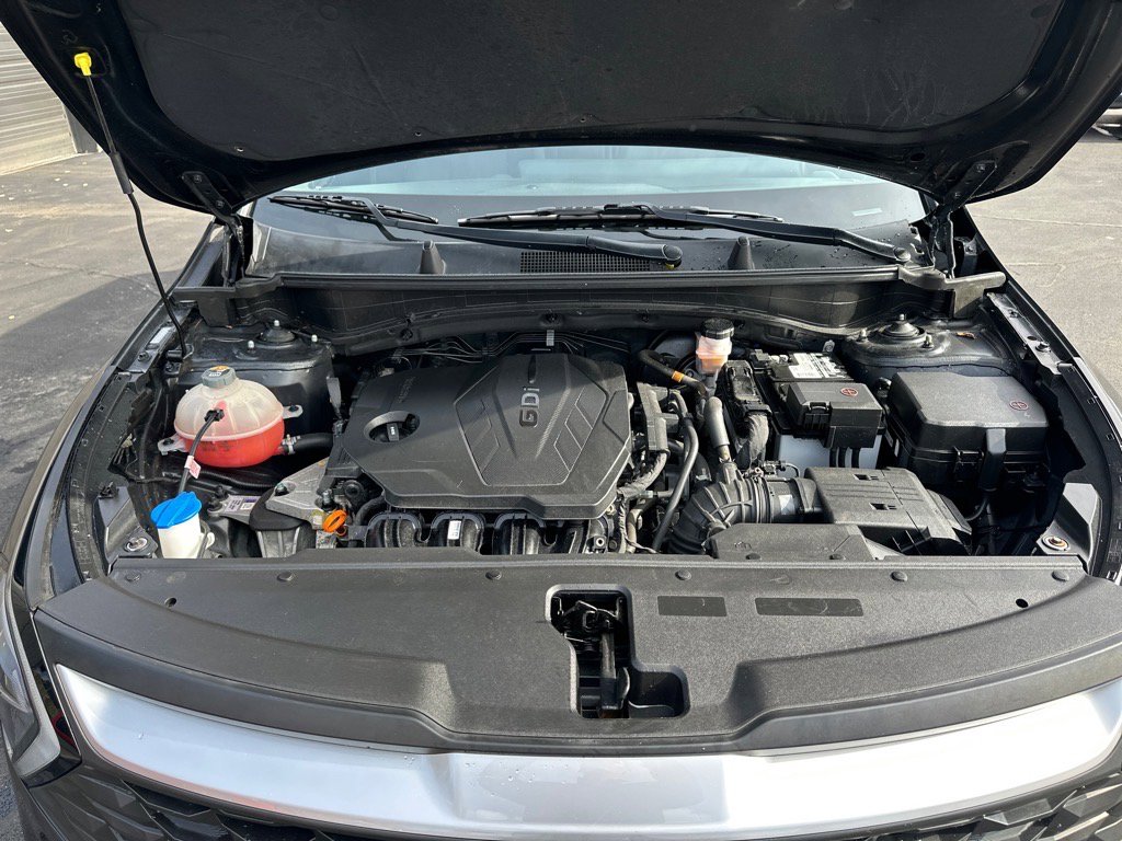 Used 2023 Kia Sportage LX image 12
