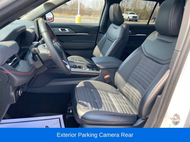 Used 2025 Ford Explorer ST-Line w/ Premium Package image 16