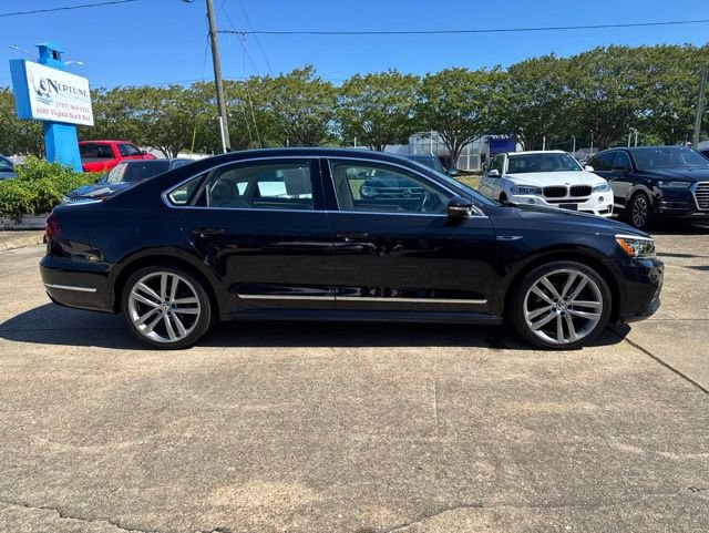 Used 2017 Volkswagen Passat 1.8T R-Line FWD image 4