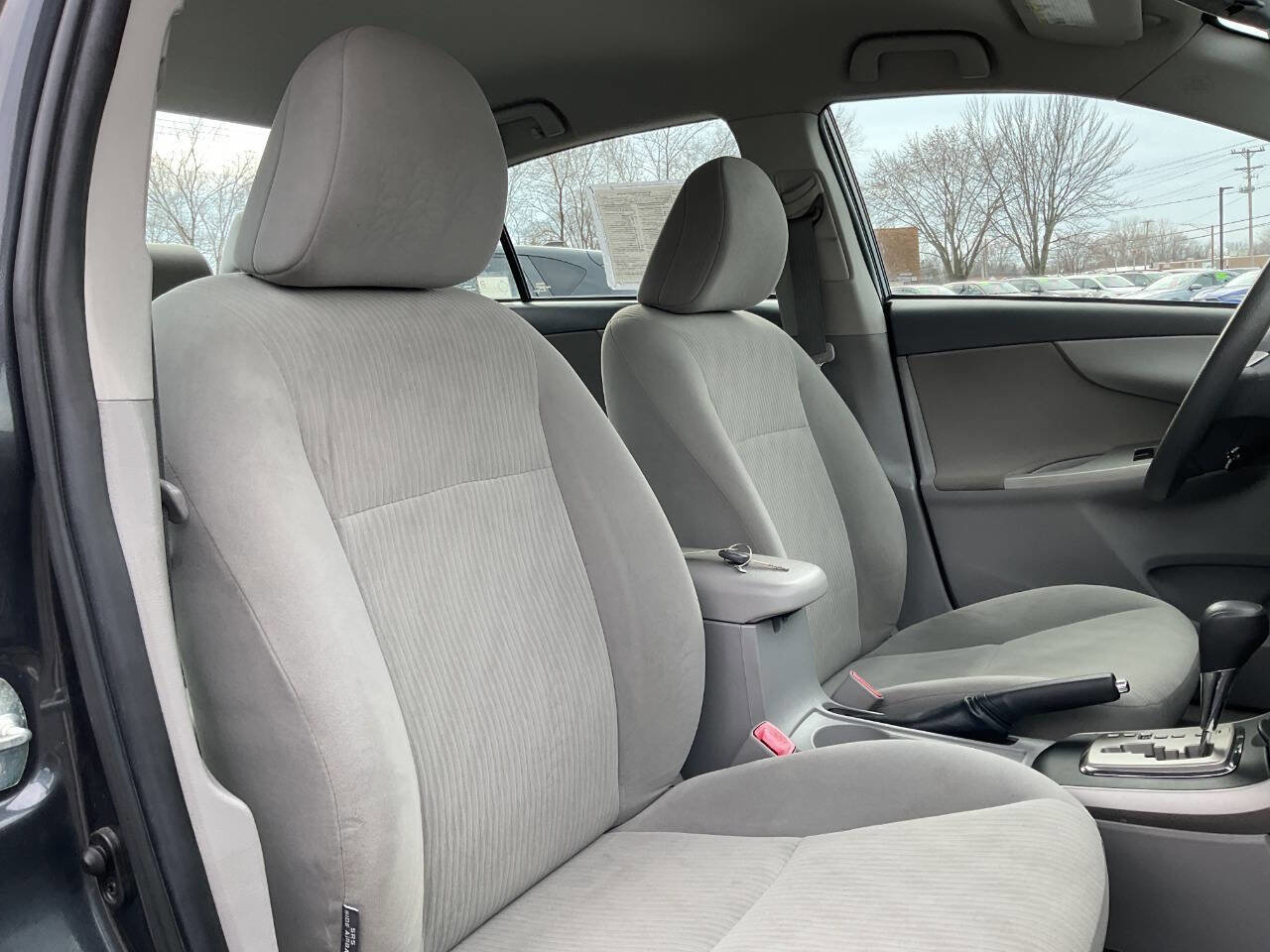 Used 2010 Toyota Corolla LE image 34