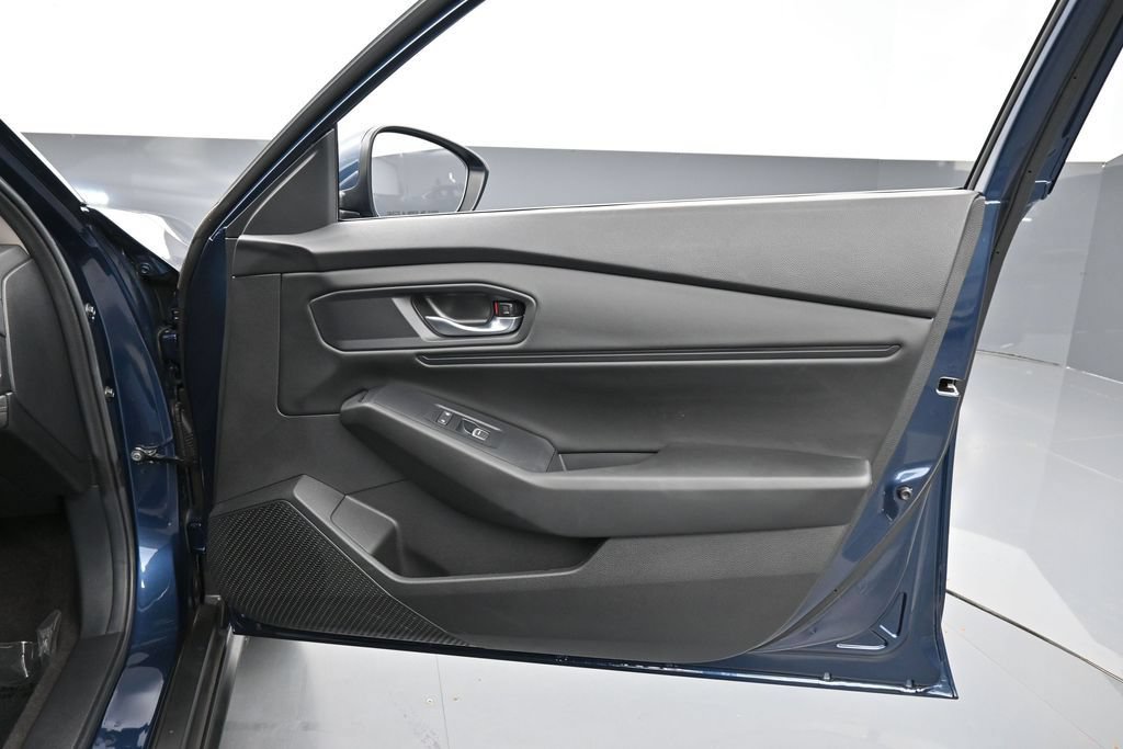 Certified 2024 Honda Accord EX image 33