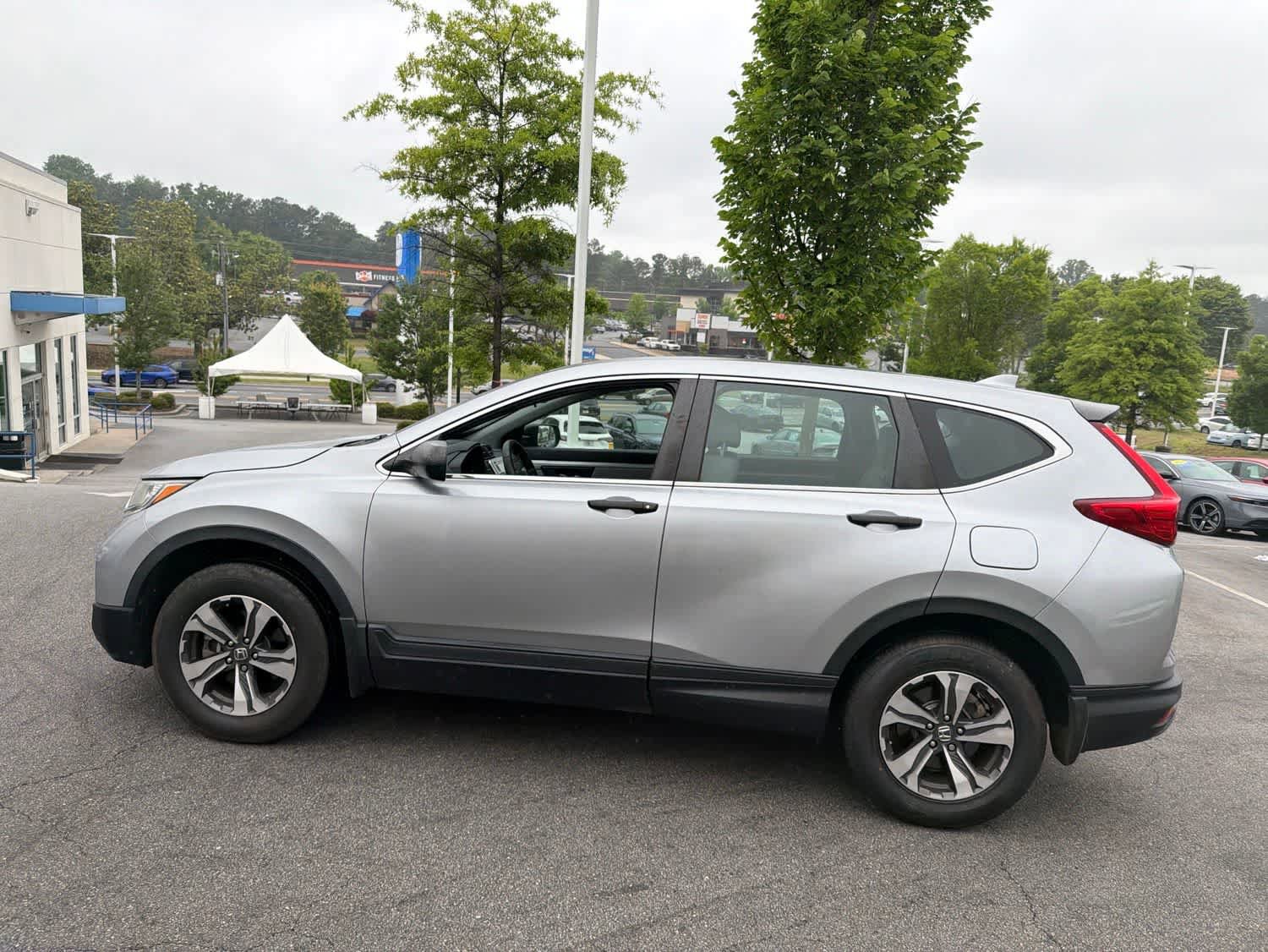 Used 2019 Honda CR-V LX image 7