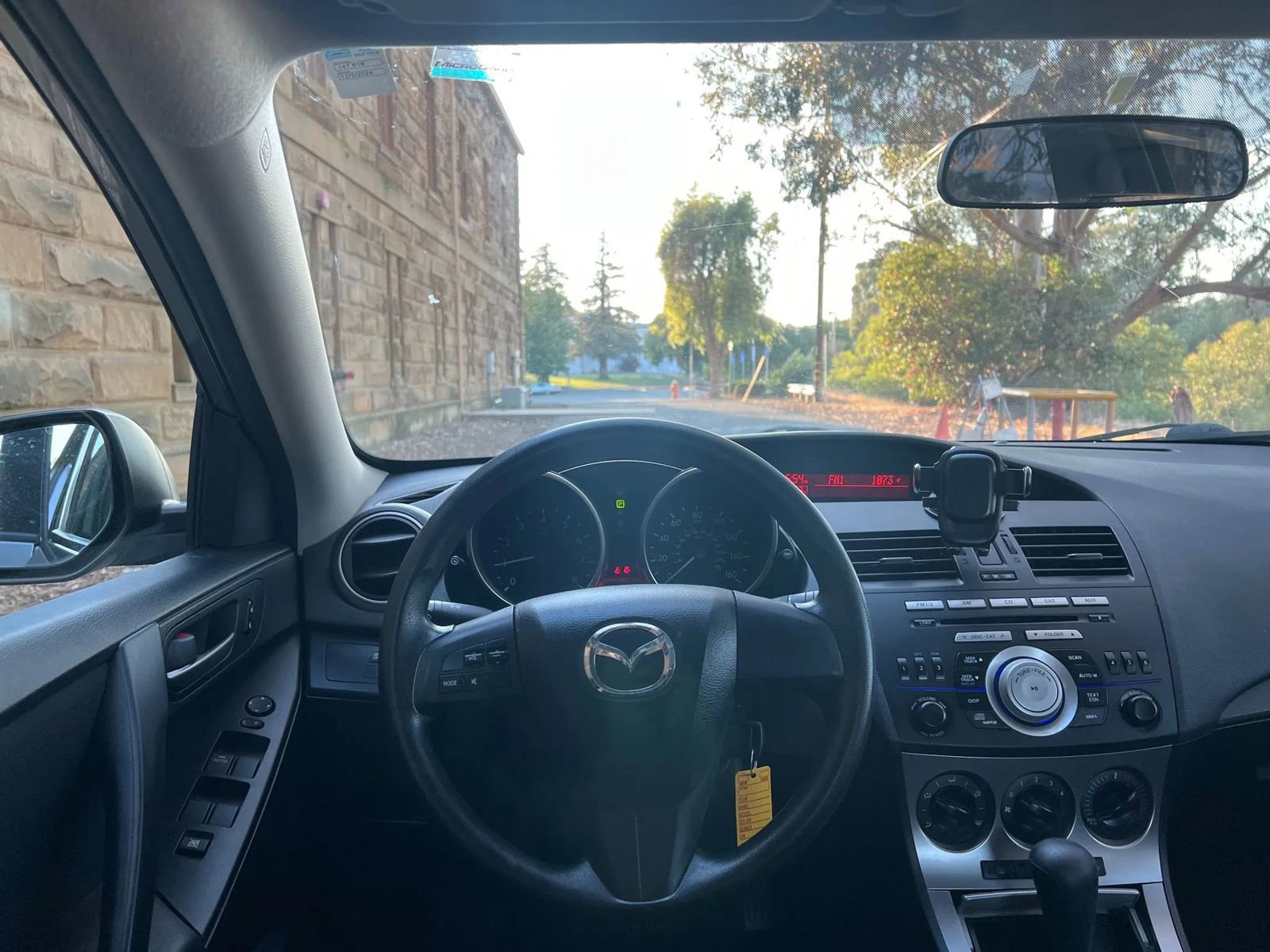 Used 2011 MAZDA MAZDA3 i Sport image 15