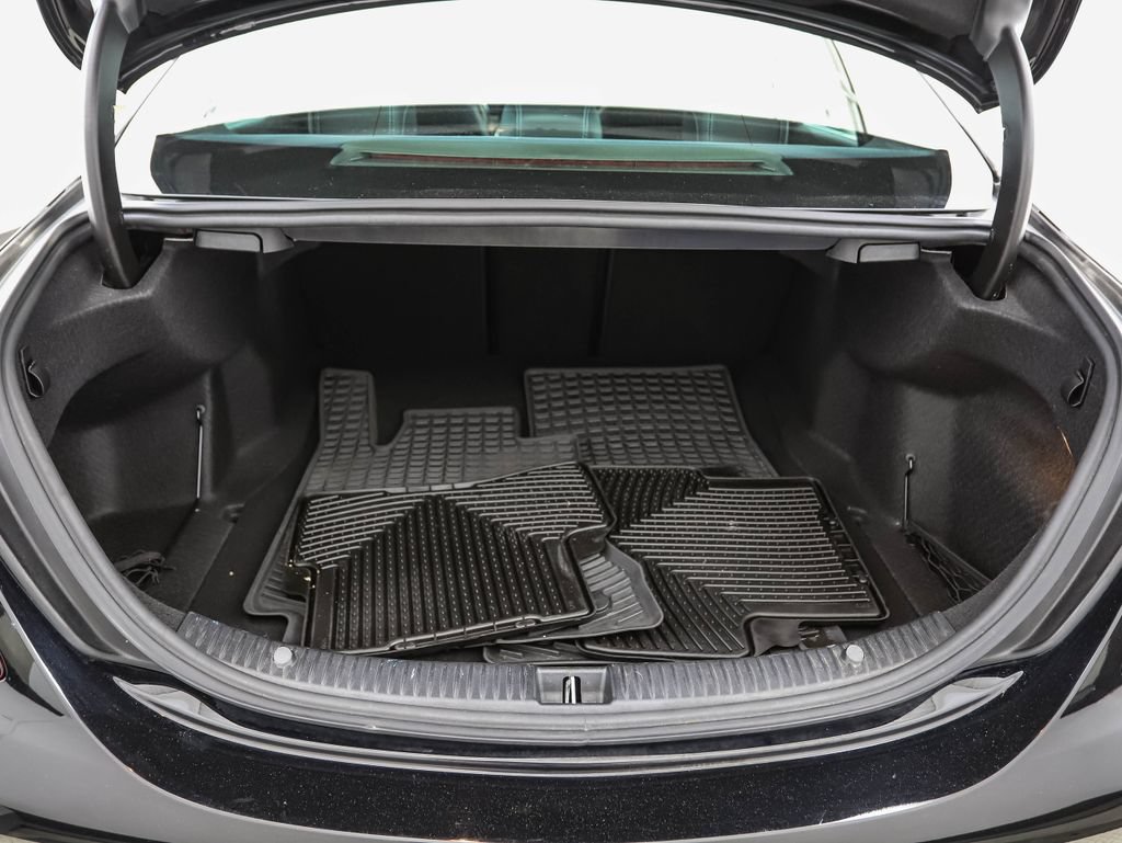 Used 2019 Mercedes-Benz C 300 4MATIC Sedan image 24