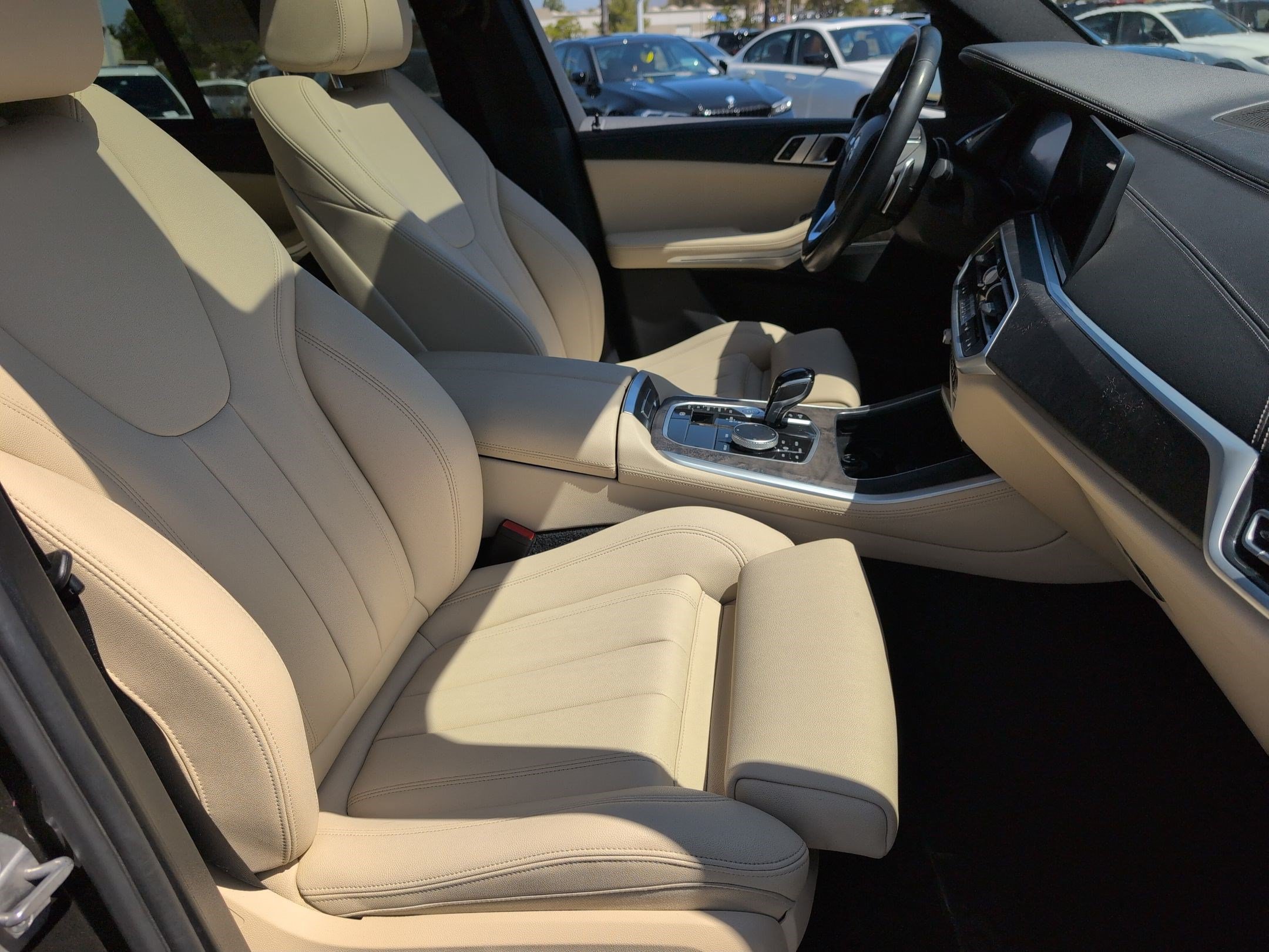 Used 2022 BMW X5 xDrive40i w/ Premium Package AWD/4WD image 33