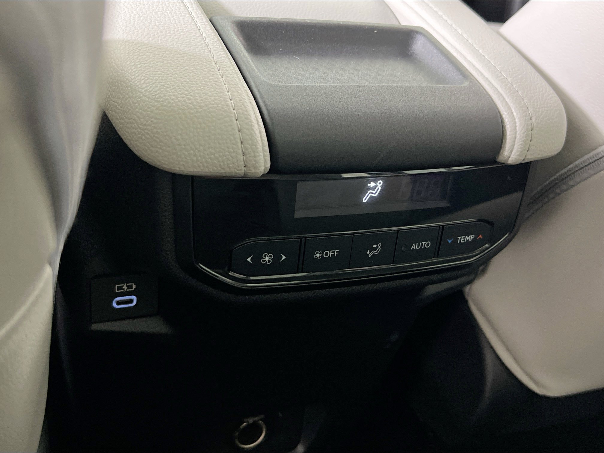 Used 2025 Toyota Grand Highlander AWD image 26
