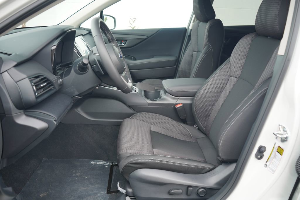 Certified 2025 Subaru Outback Premium image 6