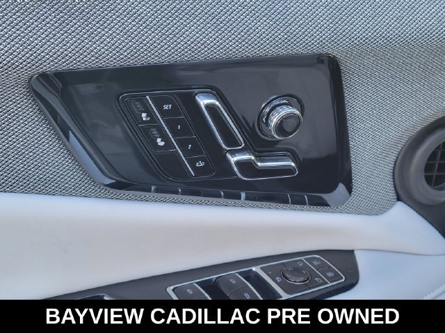 Used 2027 Cadillac Optiq Luxury RWD image 28