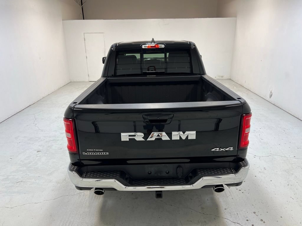Used 2025 RAM 1500 Laramie AWD/4WD image 4