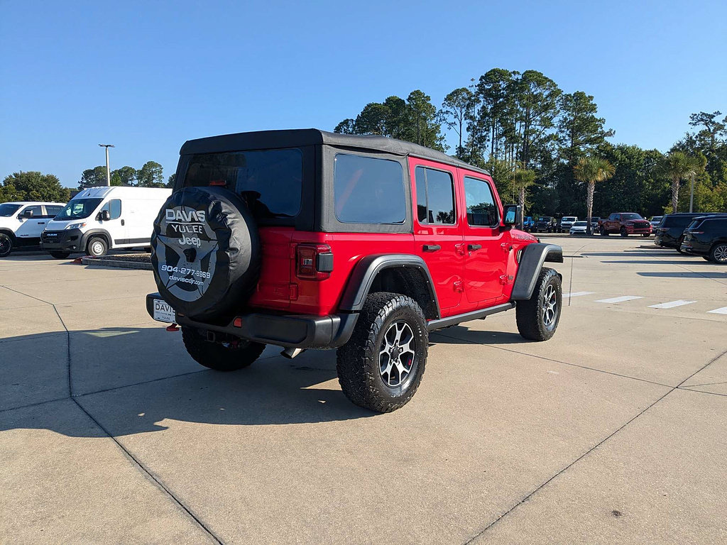 Used 2022 Jeep Wrangler Unlimited Rubicon w/ LED Lighting Group AWD/4WD image 3