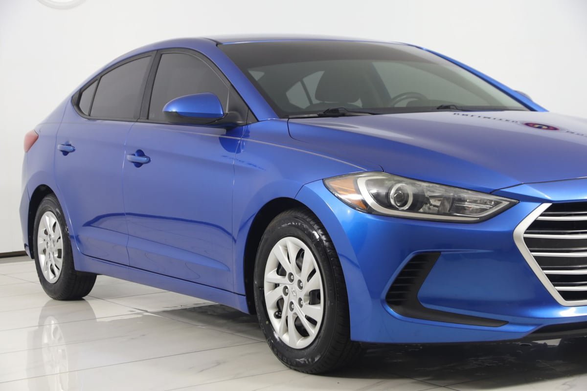 Used 2018 Hyundai Elantra SE FWD image 31