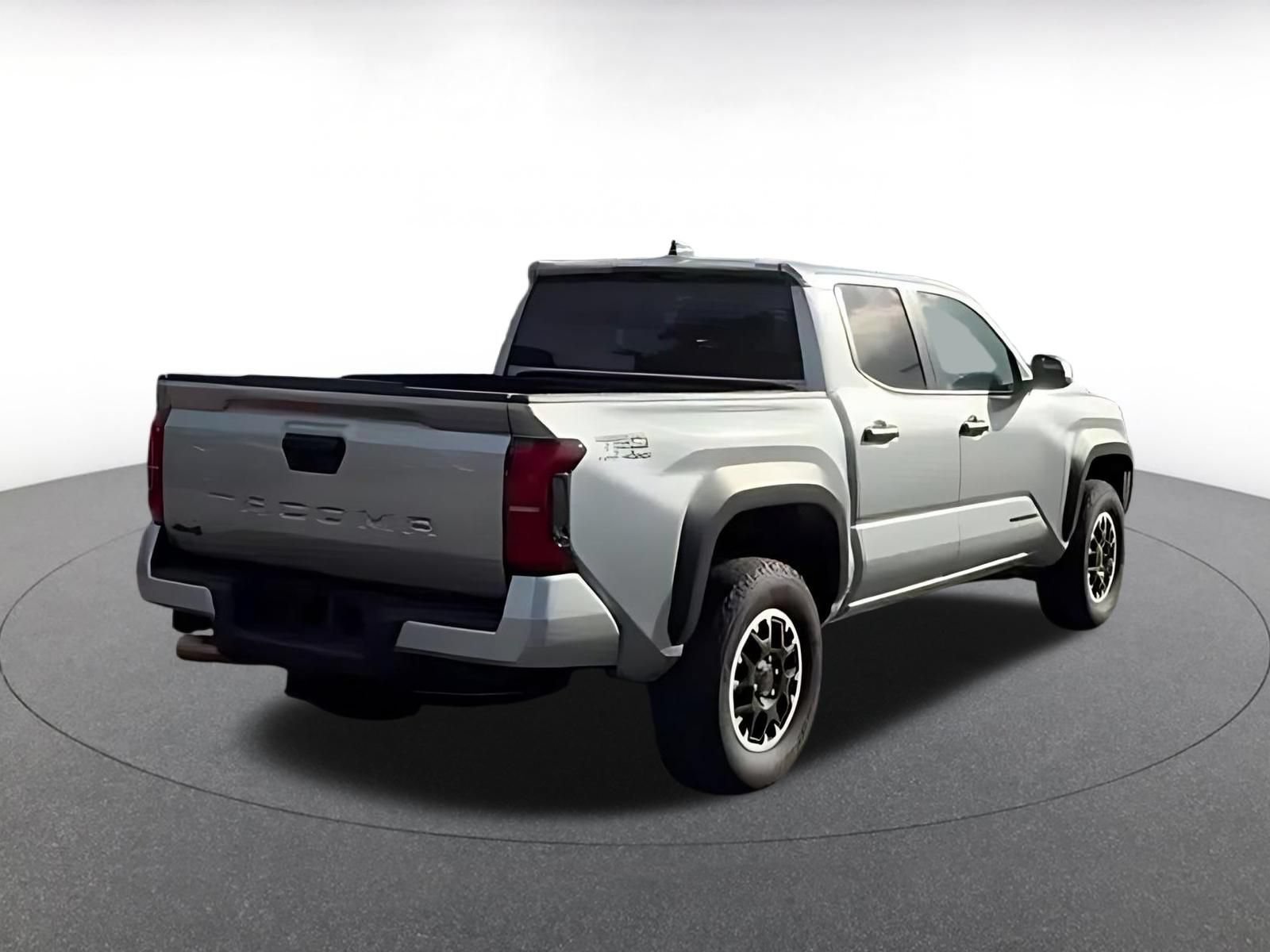 Used 2025 Toyota Tacoma TRD Off-Road AWD/4WD image 12