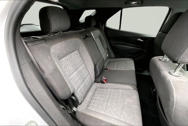 Used 2022 Chevrolet Equinox LT w/ Driver Convenience Package image 17