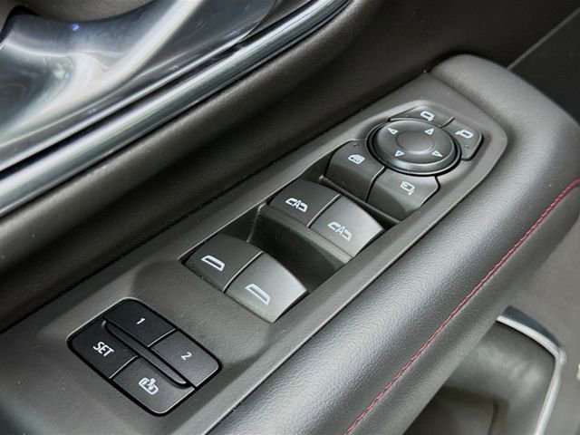 Used 2023 Chevrolet Suburban RST w/ Luxury Package image 21