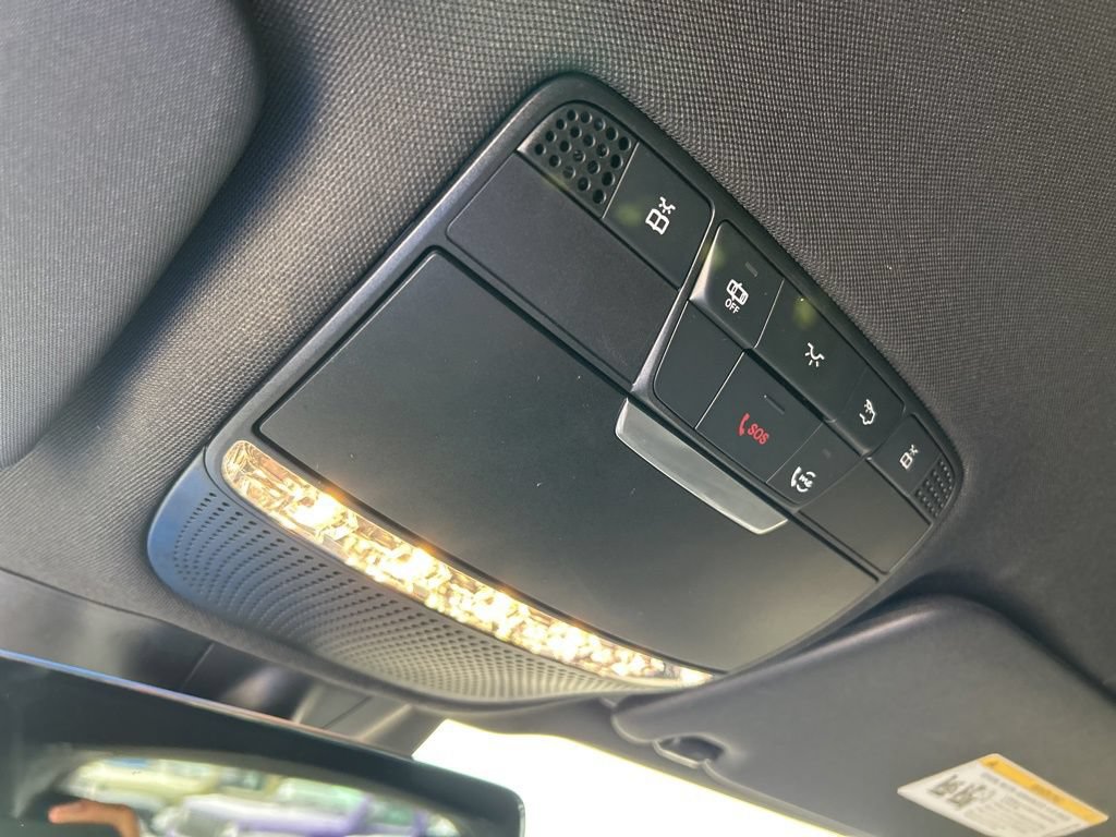Used 2022 Mercedes-Benz GLC 300 image 43