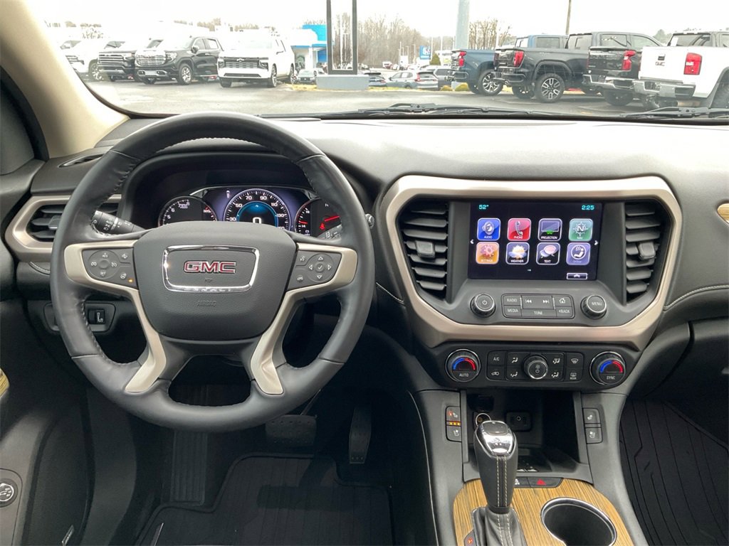 Used 2018 GMC Acadia Denali w/ Technology Package image 17