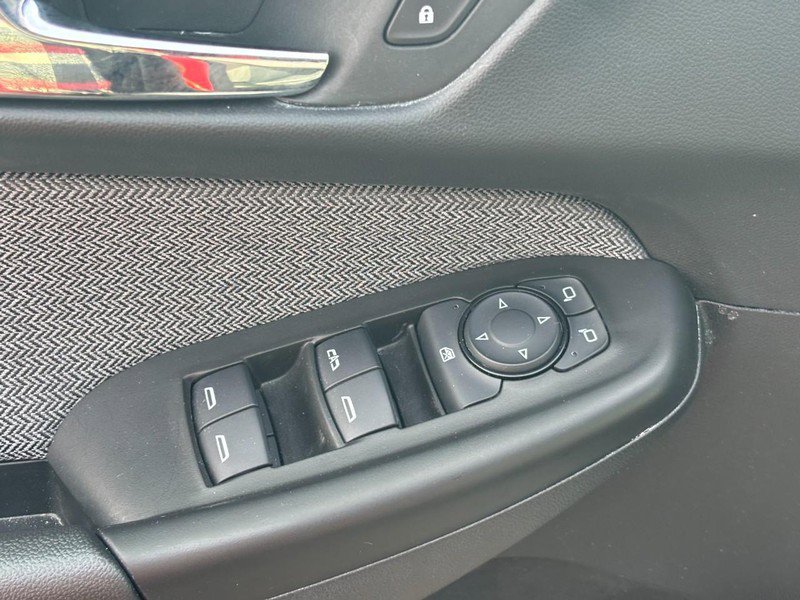 Certified 2025 Chevrolet TrailBlazer LT w/ Driver Confidence Package image 16