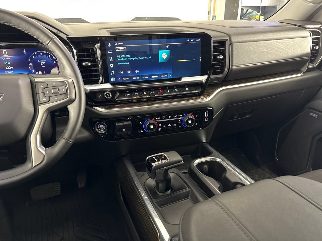 Used 2025 Chevrolet Silverado 1500 LT Trail Boss w/ Convenience Package II AWD/4WD image 32