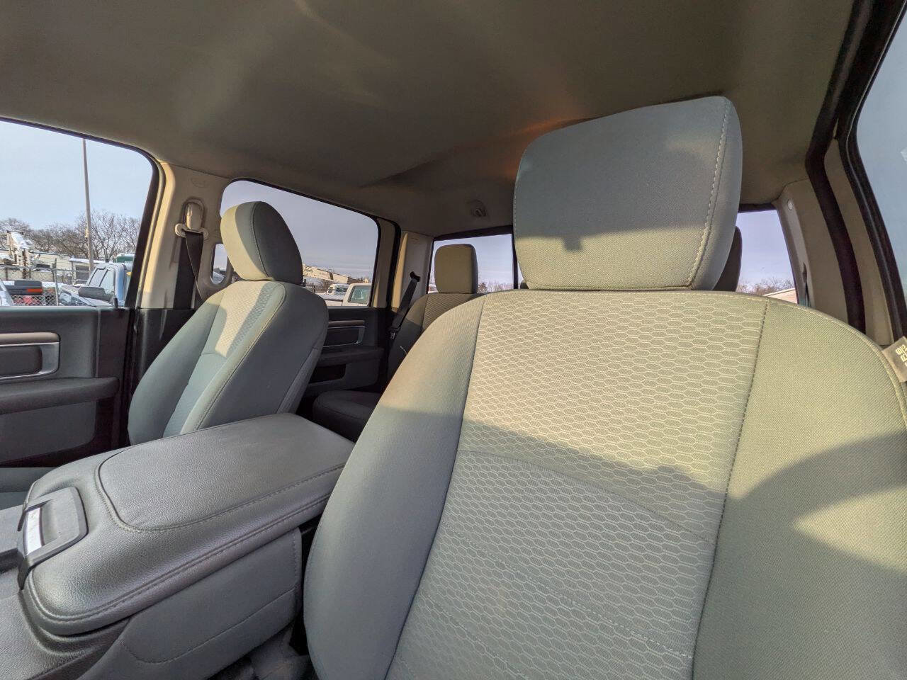 Used 2016 RAM 2500 SLT image 14