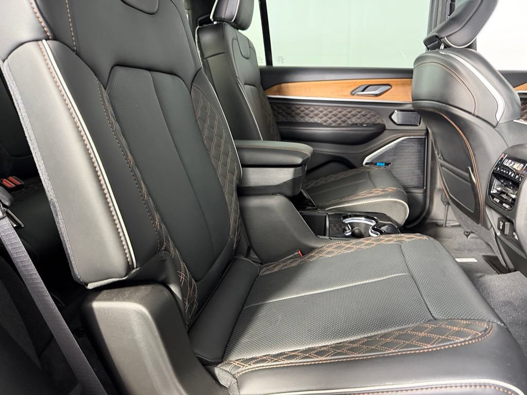 Certified 2025 Jeep Grand Cherokee L Summit AWD/4WD image 33