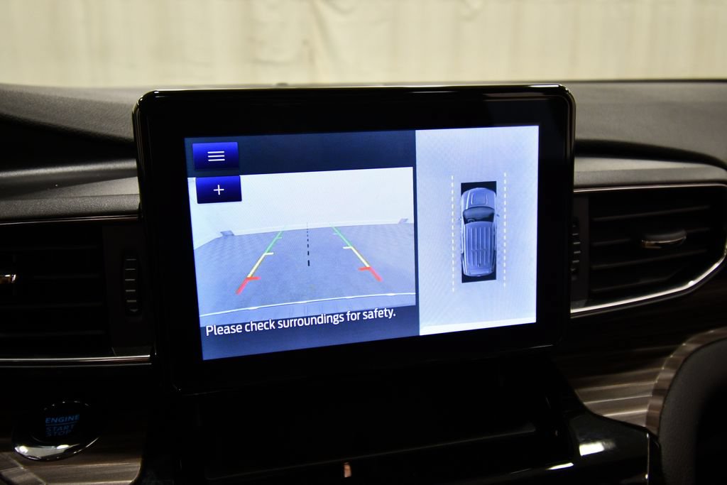 Used 2023 Ford Explorer Limited w/ Class IV Trailer Tow Package AWD/4WD image 25