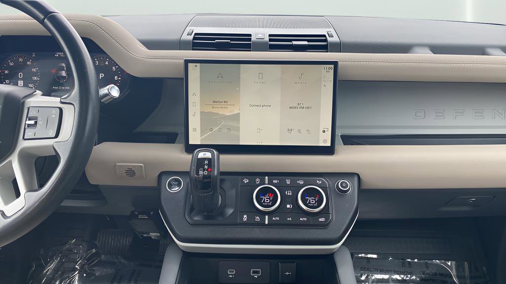 Used 2022 Land Rover Defender 110 S image 10