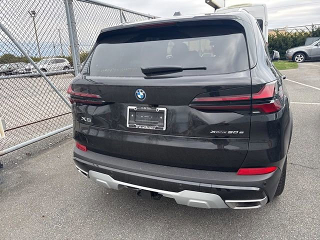 Certified 2025 BMW X5 xDrive50e w/ Climate Comfort Package image 12