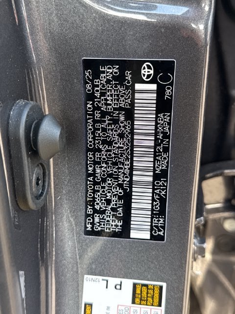 Certified 2025 Toyota Corolla SE FWD image 25