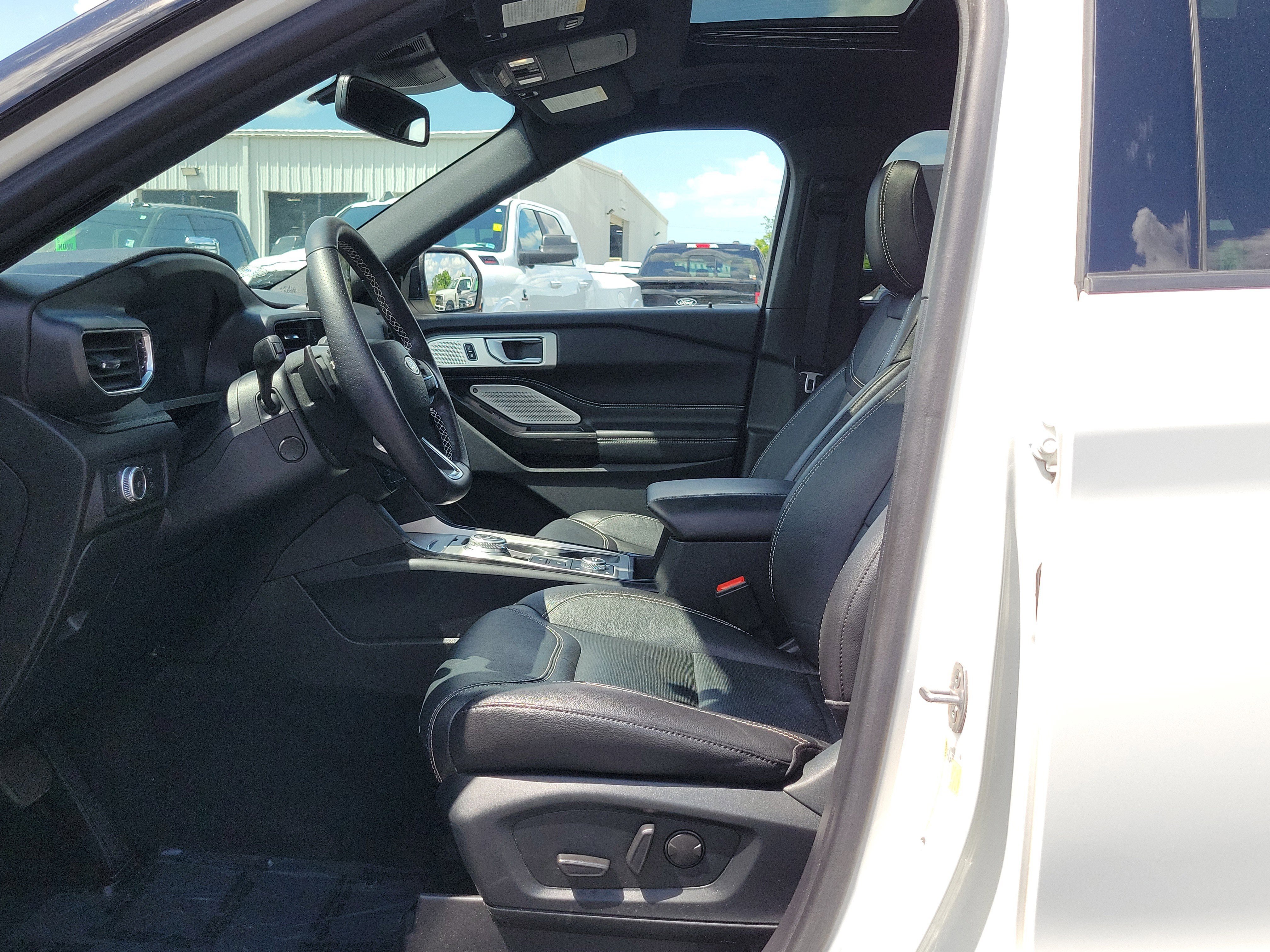 Certified 2022 Ford Explorer ST w/ Equipment Group 401A AWD/4WD image 22