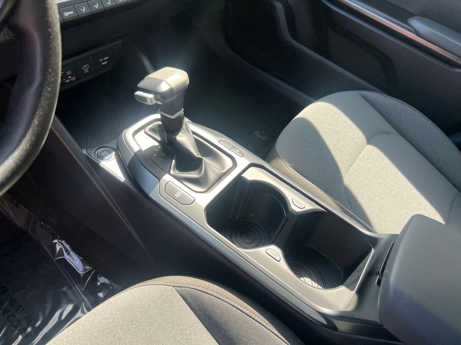 Used 2025 Kia K4 LXS image 36