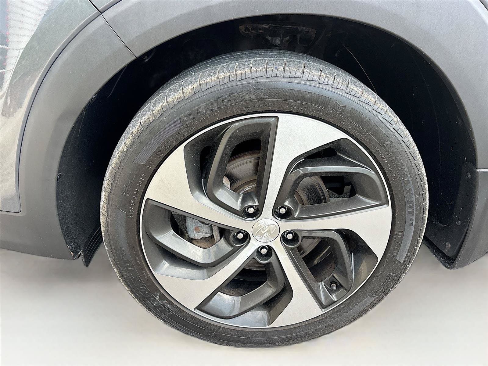 Used 2017 Hyundai Tucson Value AWD/4WD image 31
