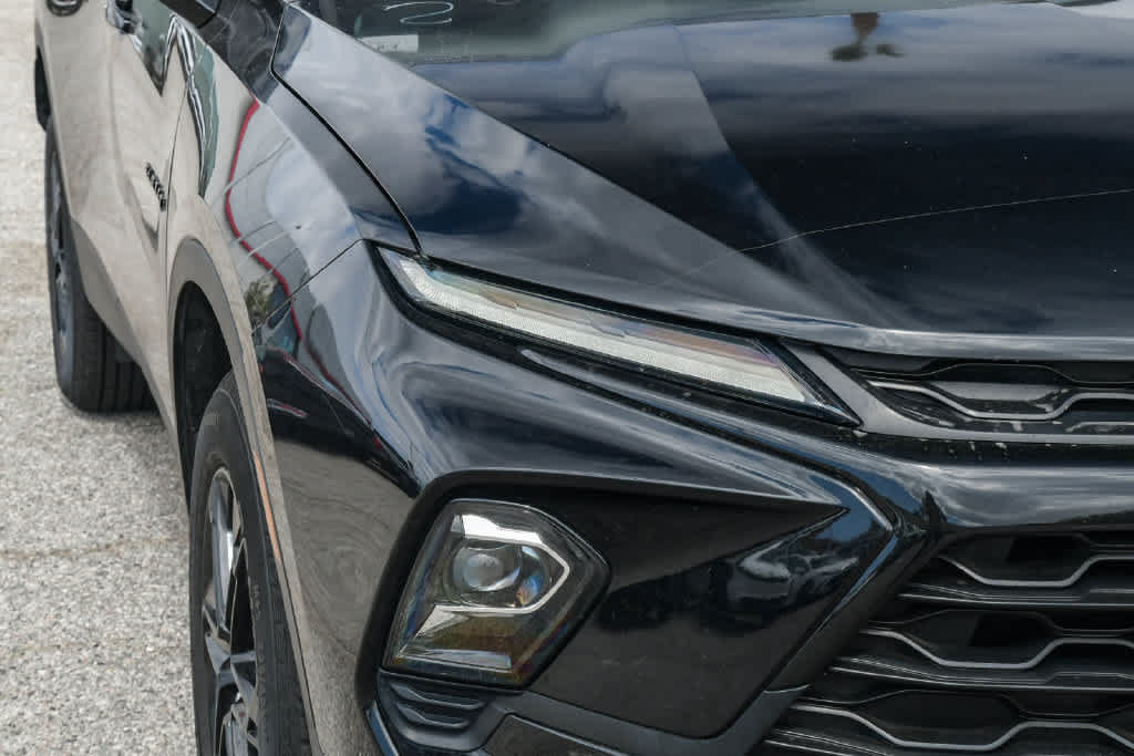 Used 2023 Chevrolet Blazer LT w/ Convenience Package FWD image 4