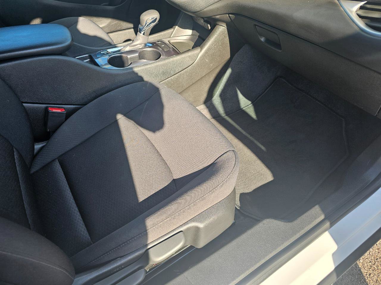 Used 2023 Chevrolet Malibu LS image 17