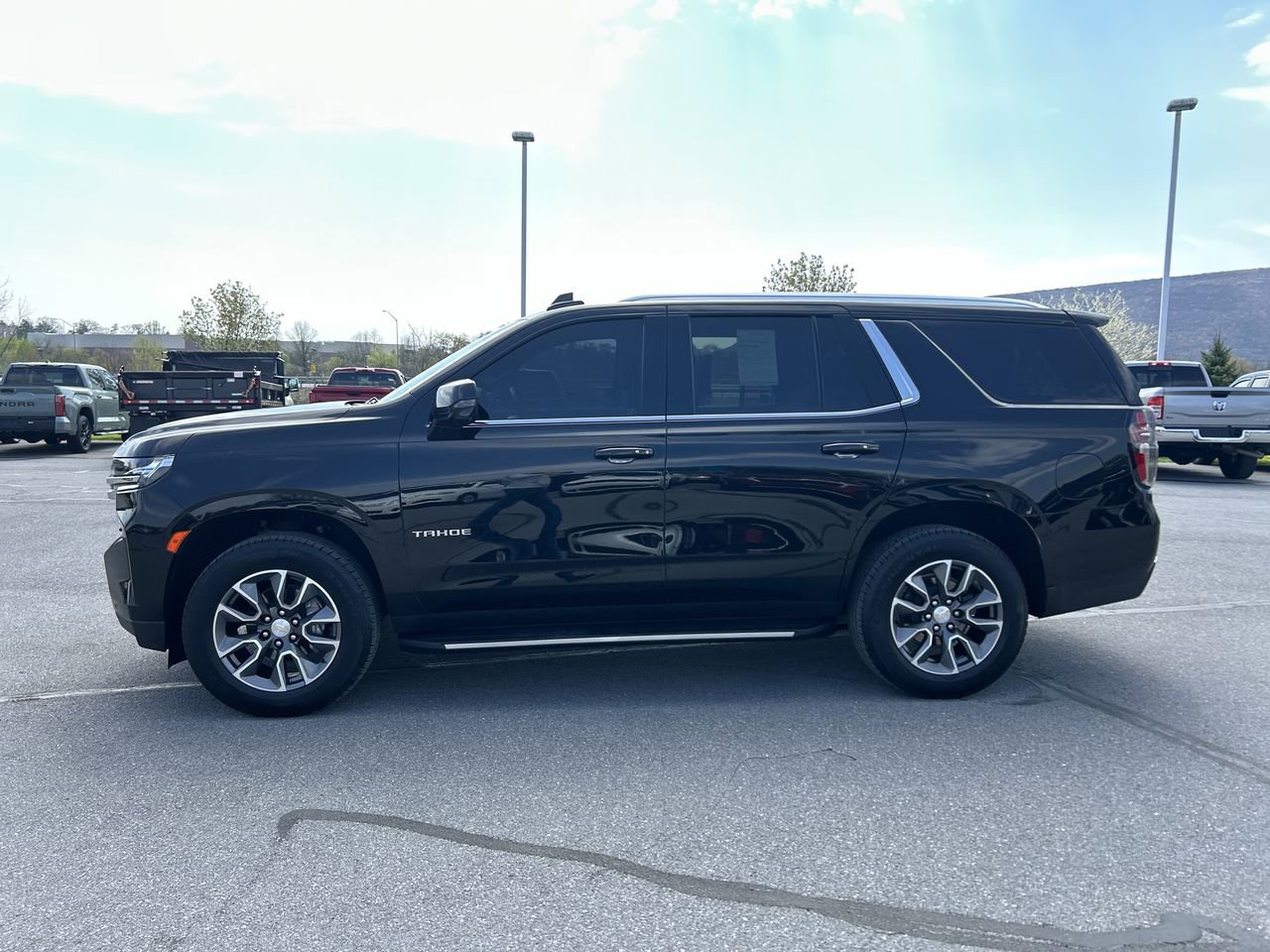 Used 2024 Chevrolet Tahoe LT w/ Luxury Package AWD/4WD video 4