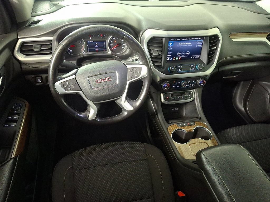 Used 2020 GMC Acadia SLE w/ LPO, Floor Liner Package FWD image 2