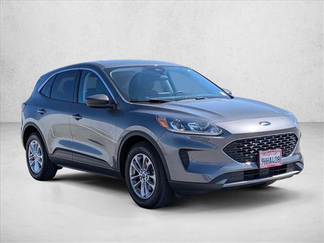 Used 2022 Ford Escape SE w/ Convenience Package FWD image 3