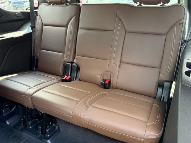 Used 2021 Chevrolet Tahoe High Country RWD image 17