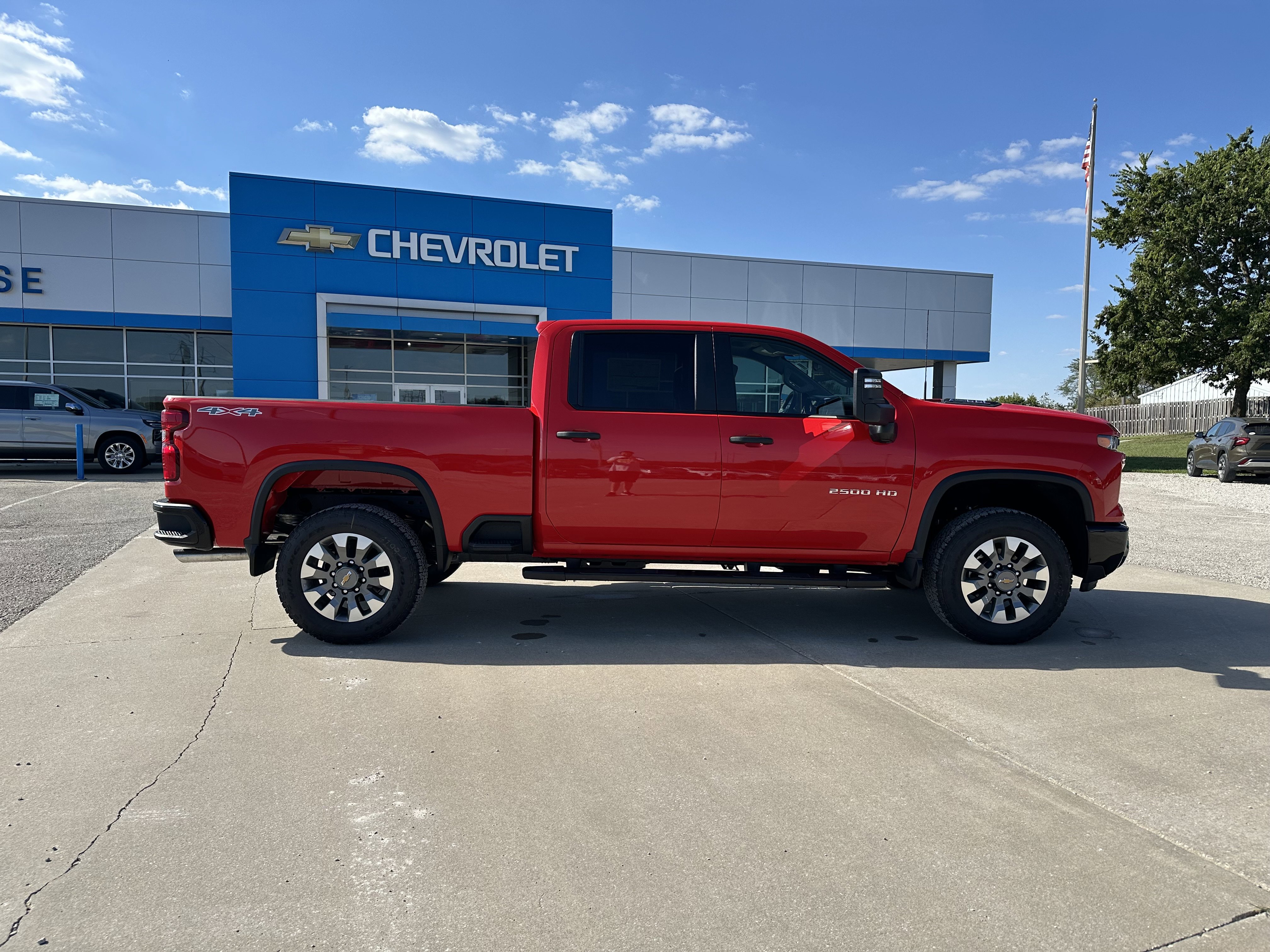 New 2026 Chevrolet Silverado 2500 Custom w/ Custom Convenience Package image 9