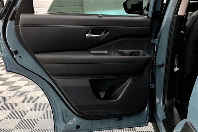 New 2026 Nissan Pathfinder Platinum AWD/4WD image 35