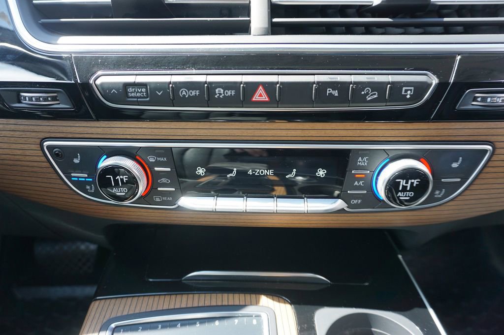 Used 2017 Audi Q7 3.0T Prestige image 11